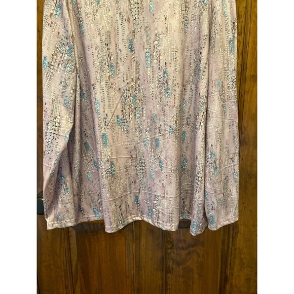 Women’s Blouse Plus Size 4X Top V Neck Purple Pattern Soft Fabric + Stretch - Picture 6 of 9